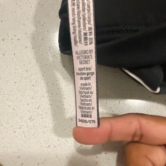 Victoria’s Secret Allegro sports bra size 34DD - Picture 6 of 8